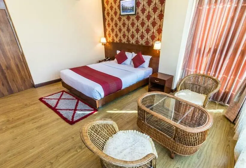 اتاق لوکس, Pokhara Goodwill