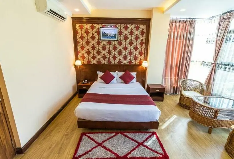 اتاق لوکس, Pokhara Goodwill