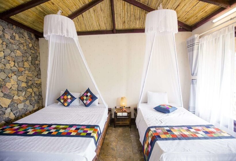 Standard bungalow mountain view, Tam Coc Rice Fields Resort