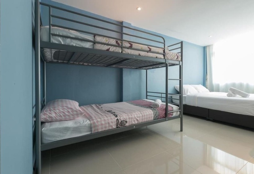 Quarto Quádruplo Estandar, The Little Pig Sukhumvit