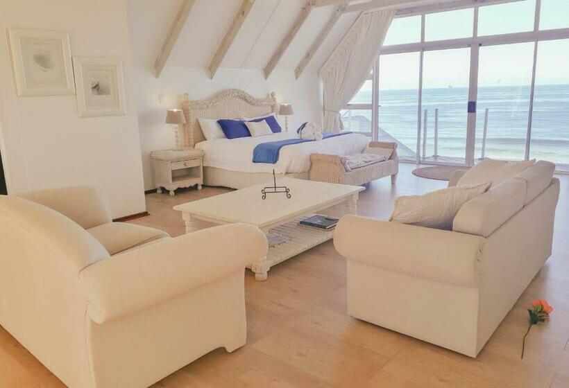 سوییت, Whales Way Ocean Retreat