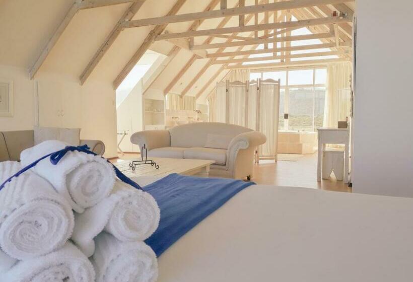 سوییت, Whales Way Ocean Retreat