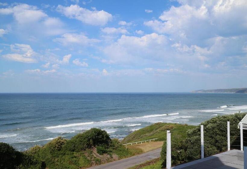 سوییت, Whales Way Ocean Retreat