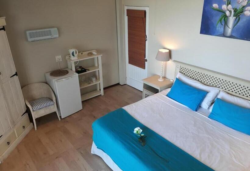 اتاق استاندارد, Whales Way Ocean Retreat