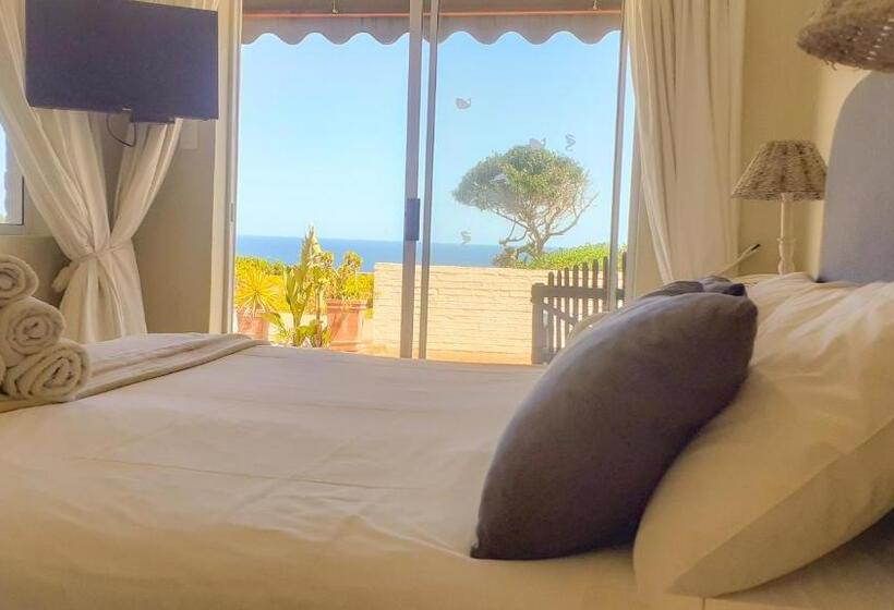 اتاق استاندارد, Whales Way Ocean Retreat