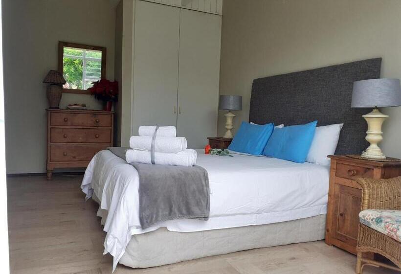 اتاق استاندارد, Whales Way Ocean Retreat