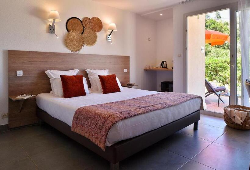 اتاق سوپریور با چشم‌انداز دریا, Hôtel Sampiero