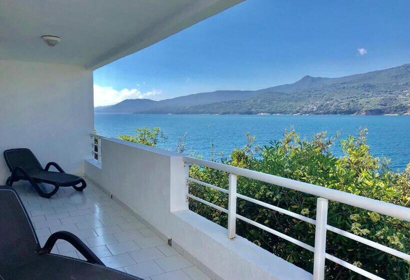 ویلای 1 خوابه, Hôtel Sampiero