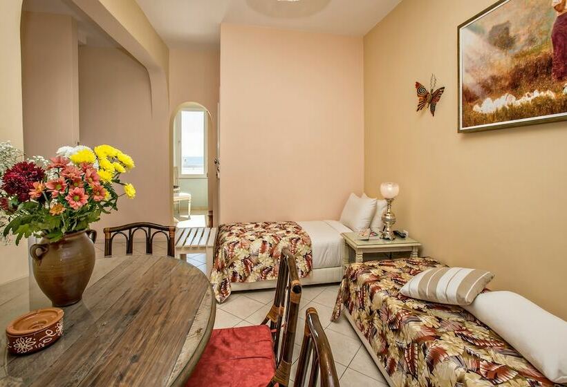 高级套房带海景, Tinos Resort