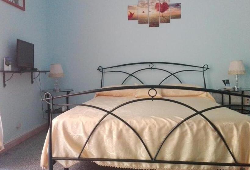 اتاق استاندارد سه نفره, B&b Bella Stella