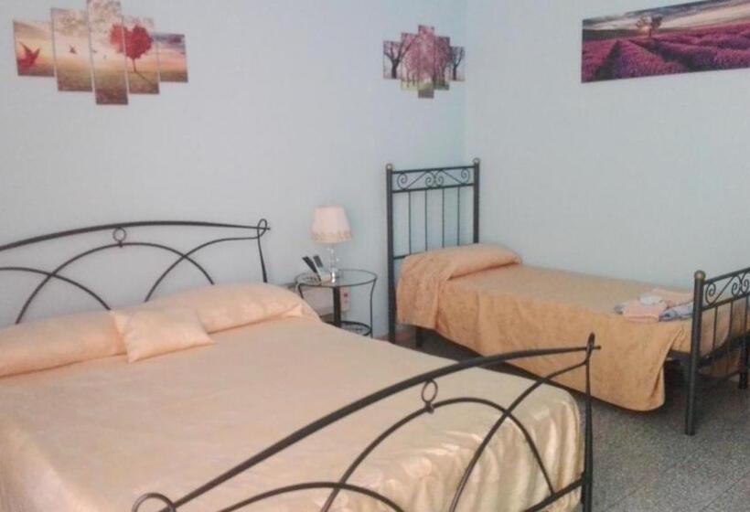 اتاق استاندارد سه نفره, B&b Bella Stella