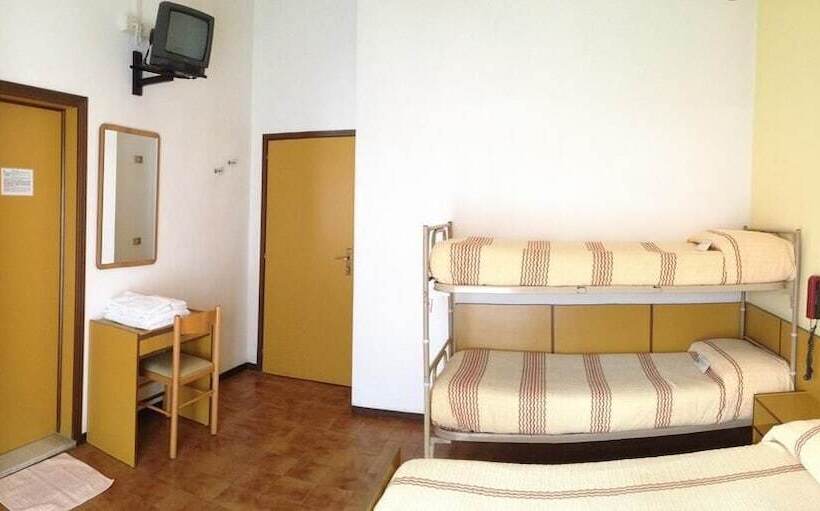 スタンダード4人部屋, Villa Dei Fiori