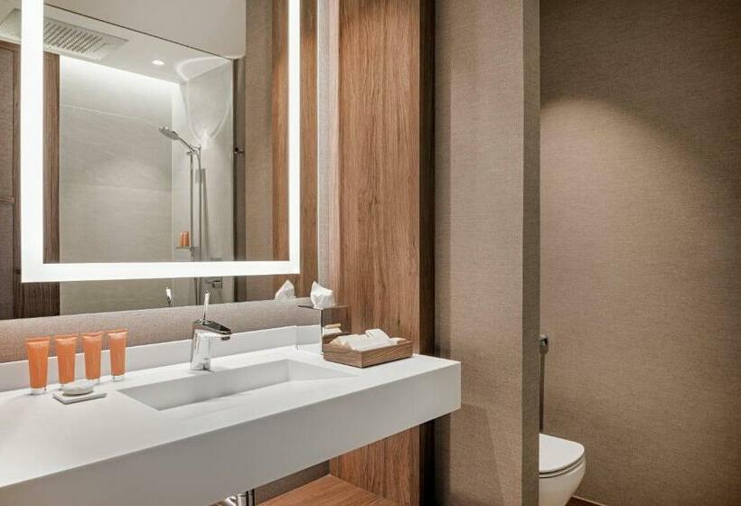 Büyük Çift Kişilik Yataklı Standart Oda, Círculo Gran Vía, Autograph Collection