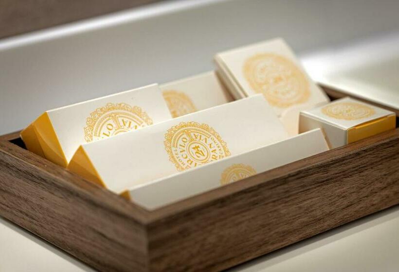 Büyük Çift Kişilik Yataklı Standart Oda, Círculo Gran Vía, Autograph Collection