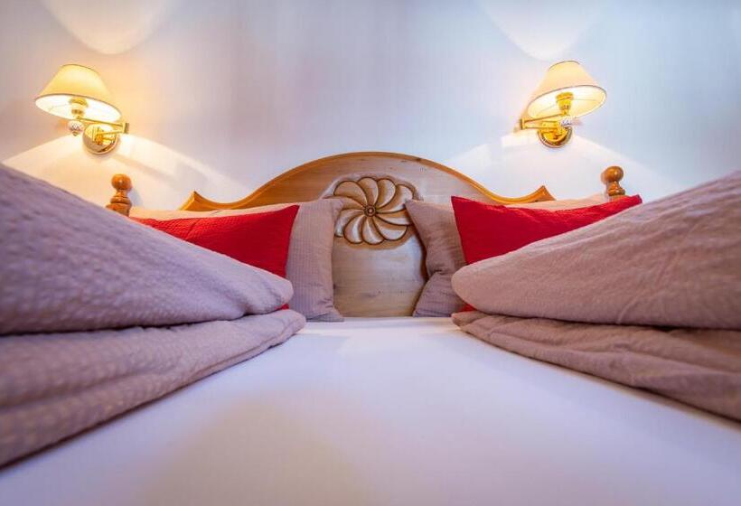 Номер Superior с Балконом, Erika