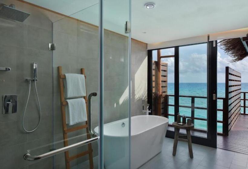 Вилла 1 Спальня, Grand Park Kodhipparu Maldives   Child Stay & Eat Free Until 30 Nov 2024