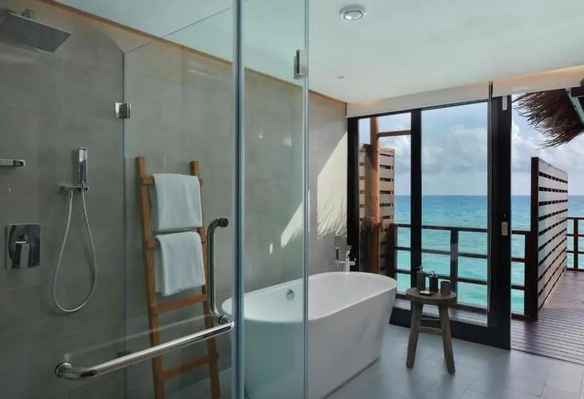 ویلای 1 خوابه, Grand Park Kodhipparu Maldives Child Stay & Eat Free Until 30 Nov 2024
