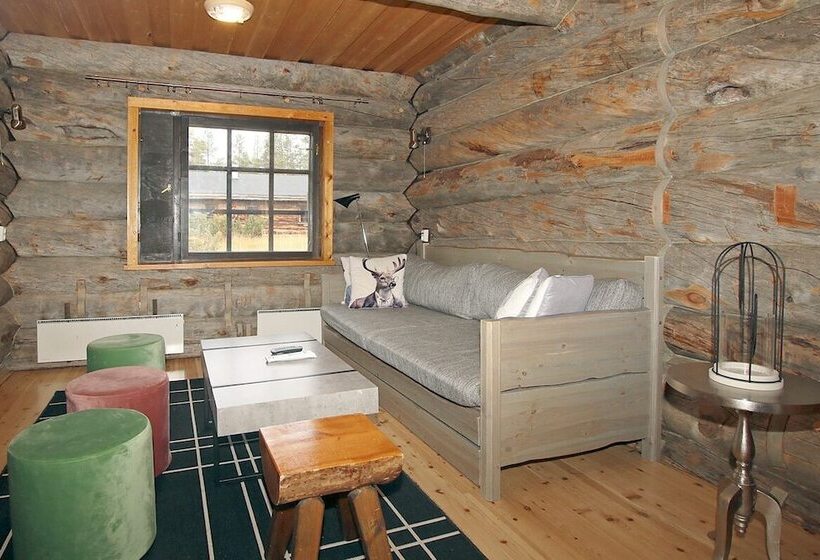 이코노미 쿼드러플룸(공용 화장실), Kuukkeli Log Houses Porakka Inn