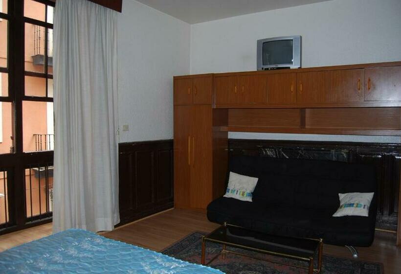 اتاق استاندارد, Casual Fuentes