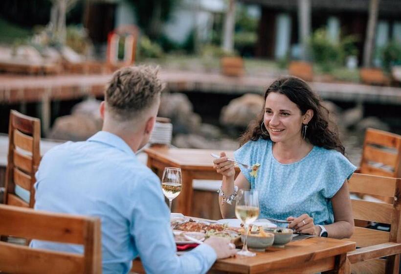 اتاق استاندارد با چشم‌انداز باغ, Rocks Beach Boutique