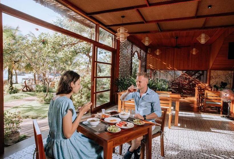 اتاق استاندارد با چشم‌انداز باغ, Rocks Beach Boutique