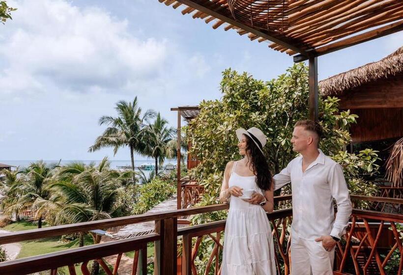 اتاق لوکس با چشم‌انداز دریا, Rocks Beach Boutique