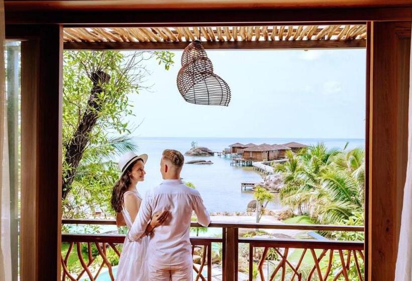 اتاق لوکس با چشم‌انداز دریا, Rocks Beach Boutique