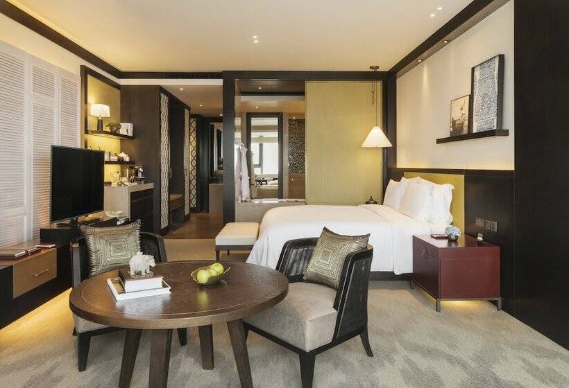 Номер Премиум, Rosewood Phnom Penh