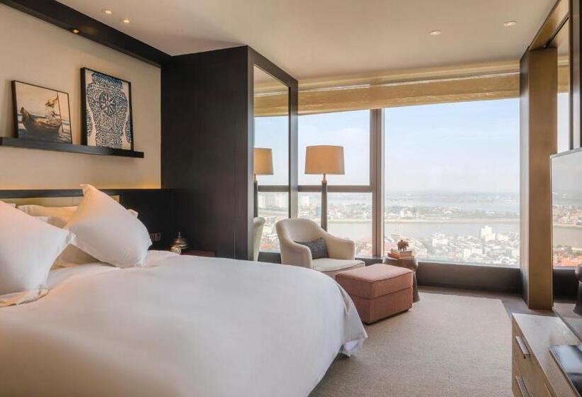 סוויטה, Rosewood Phnom Penh