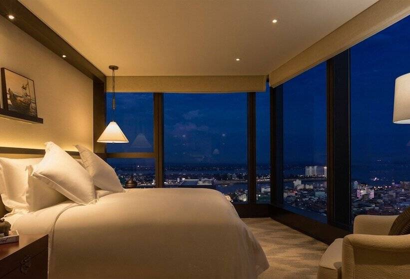 Люкс, Rosewood Phnom Penh