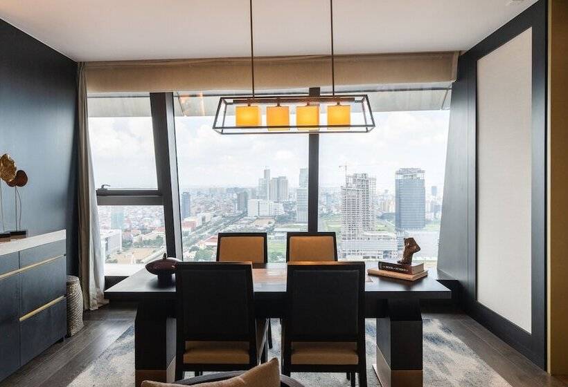 סוויטה, Rosewood Phnom Penh