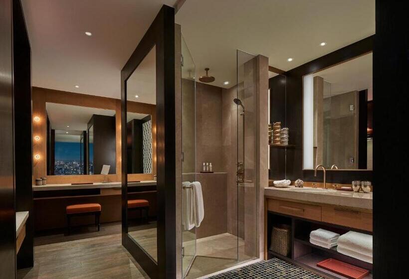 סוויטה, Rosewood Phnom Penh