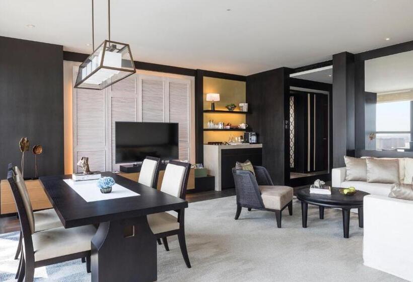 סוויטה, Rosewood Phnom Penh