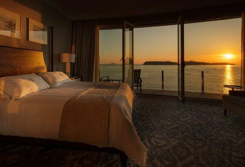 Номер Deluxe Вид на Море с Балконом, Royal Blue