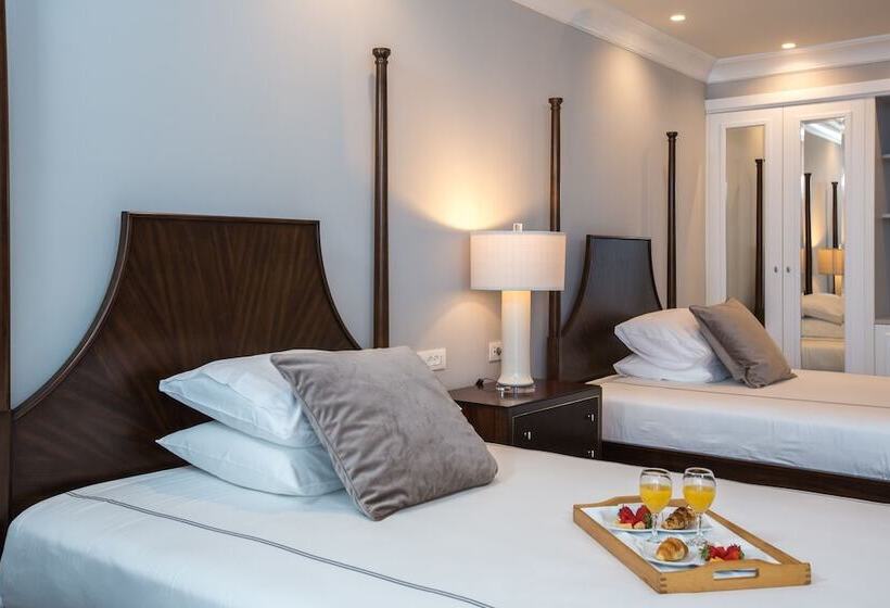 Номер Deluxe с Балконом, Royal Blue