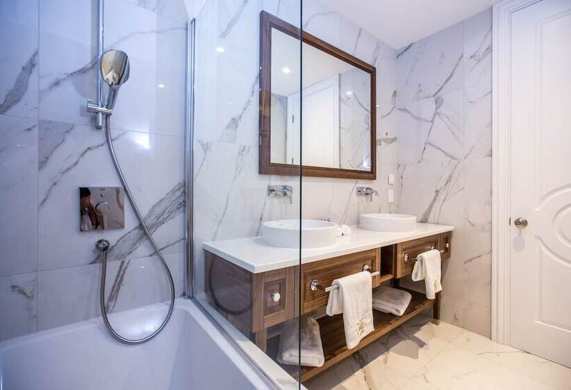 Номер Deluxe Вид на Море с Балконом, Royal Blue