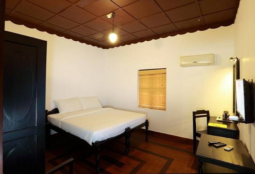 اتاق لوکس, The Byke Spice Heritage Pure Veg