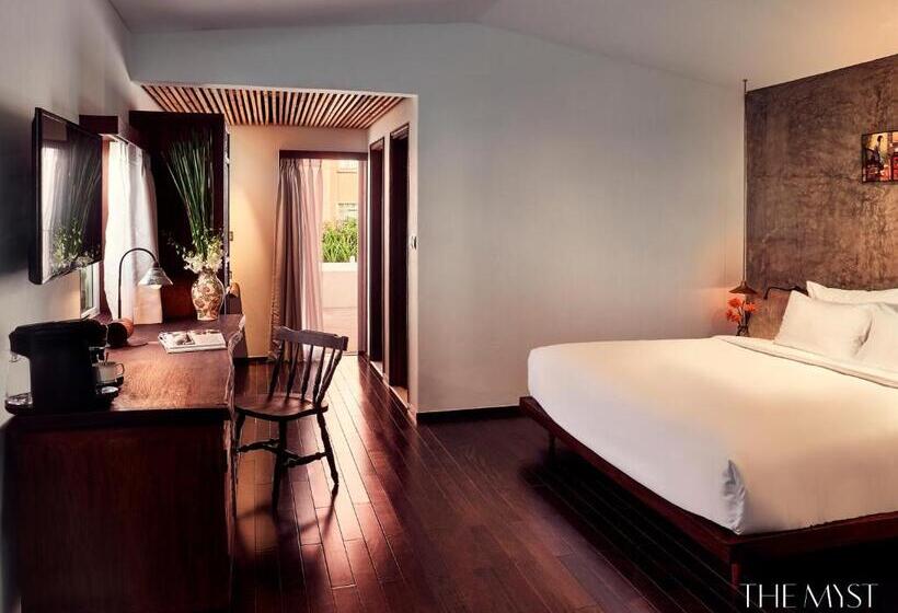 سوئیت با بالکن, The Myst Dong Khoi