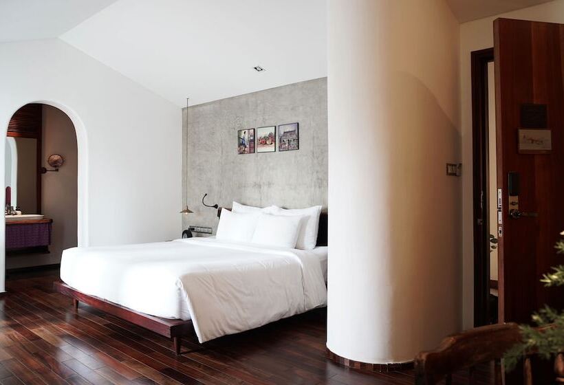 اتاق استاندارد با بالکن, The Myst Dong Khoi