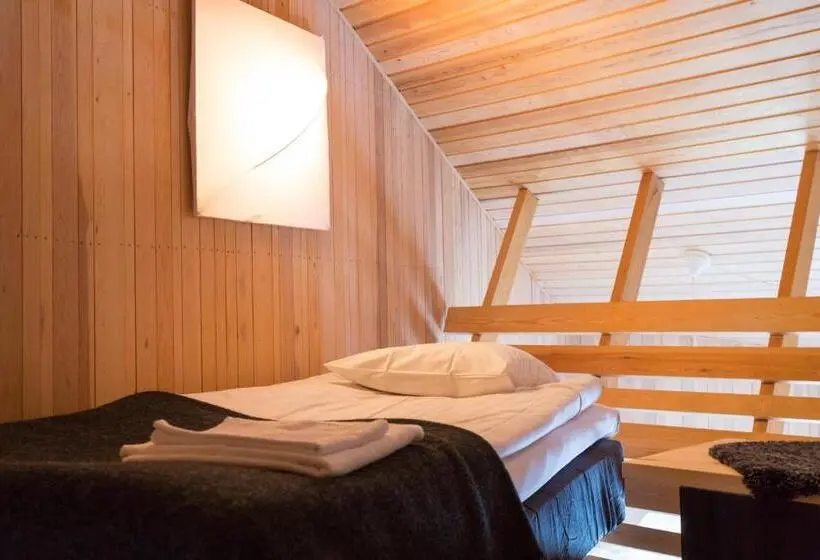 اتاق سوپریور چهار تخته, Vartiosaari The Aurora Island