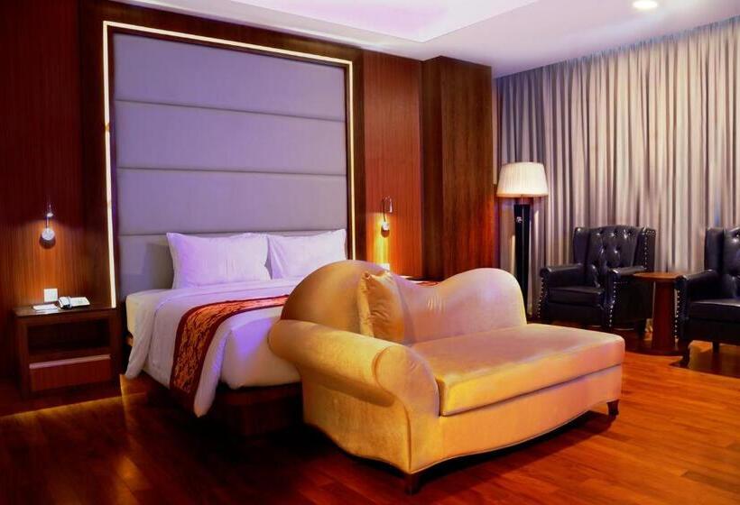Полулюкс, Nagoya Hill Hotel Batam