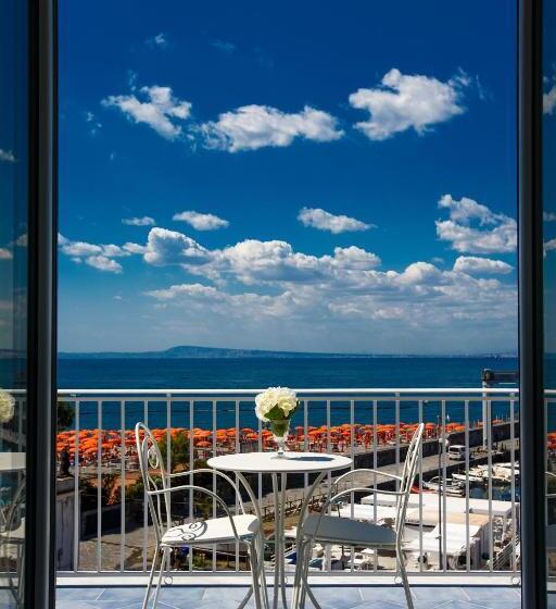 סוויטת קומפורט, Palazzo Murrano Adults Only