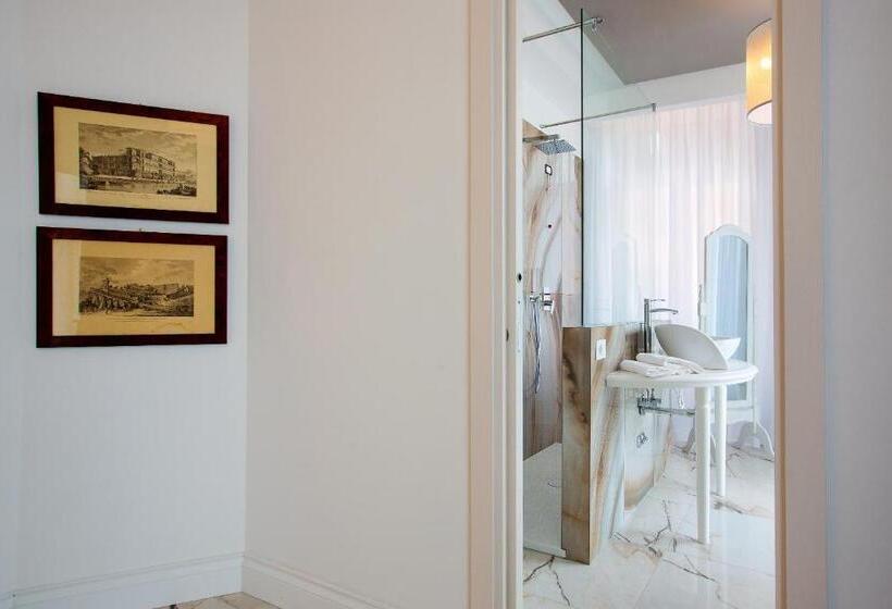 جناح, Palazzo Murrano   Adults Only