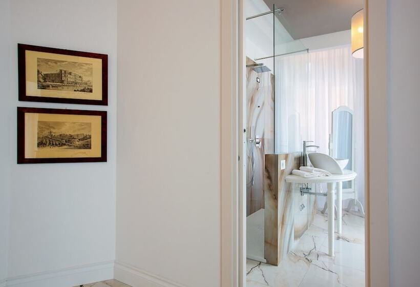 جناح, Palazzo Murrano   Adults Only