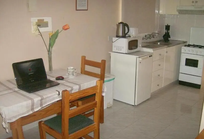 Huoneisto 2 Makuuhuonetta, Rantzo Holiday Apartments