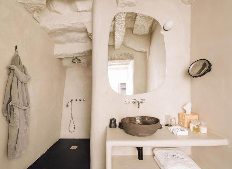 Полулюкс Повышенной Комфортности, White Exclusive Suites & Villas