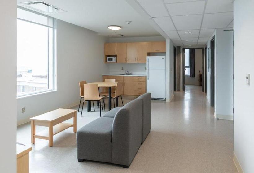 四卧套房, Dalhousie University Accommodations