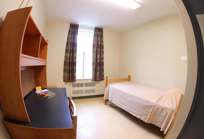 标准单人间共用浴室, Dalhousie University Accommodations