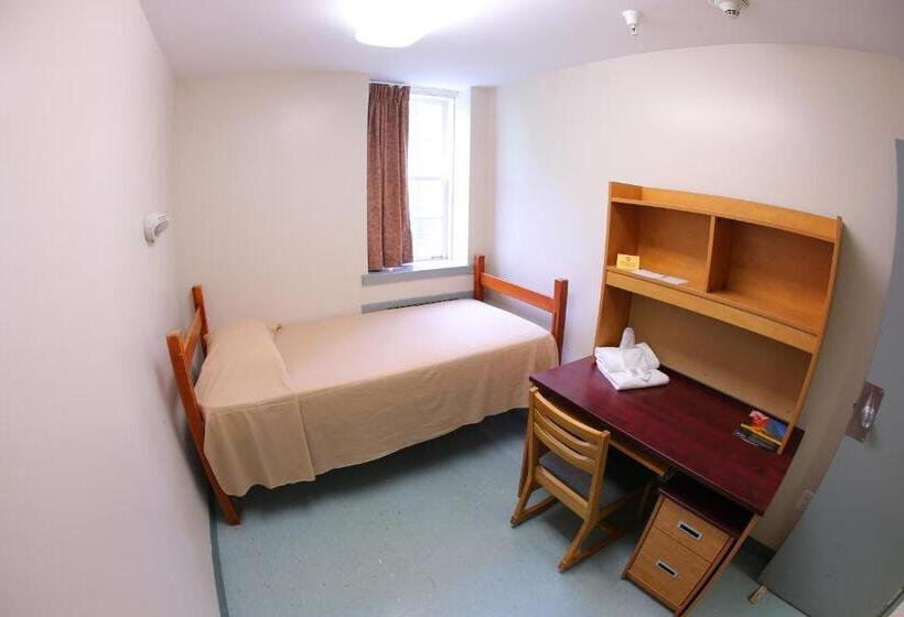 标准单人间共用浴室, Dalhousie University Accommodations