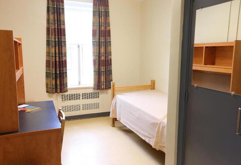 标准单人间共用浴室, Dalhousie University Accommodations